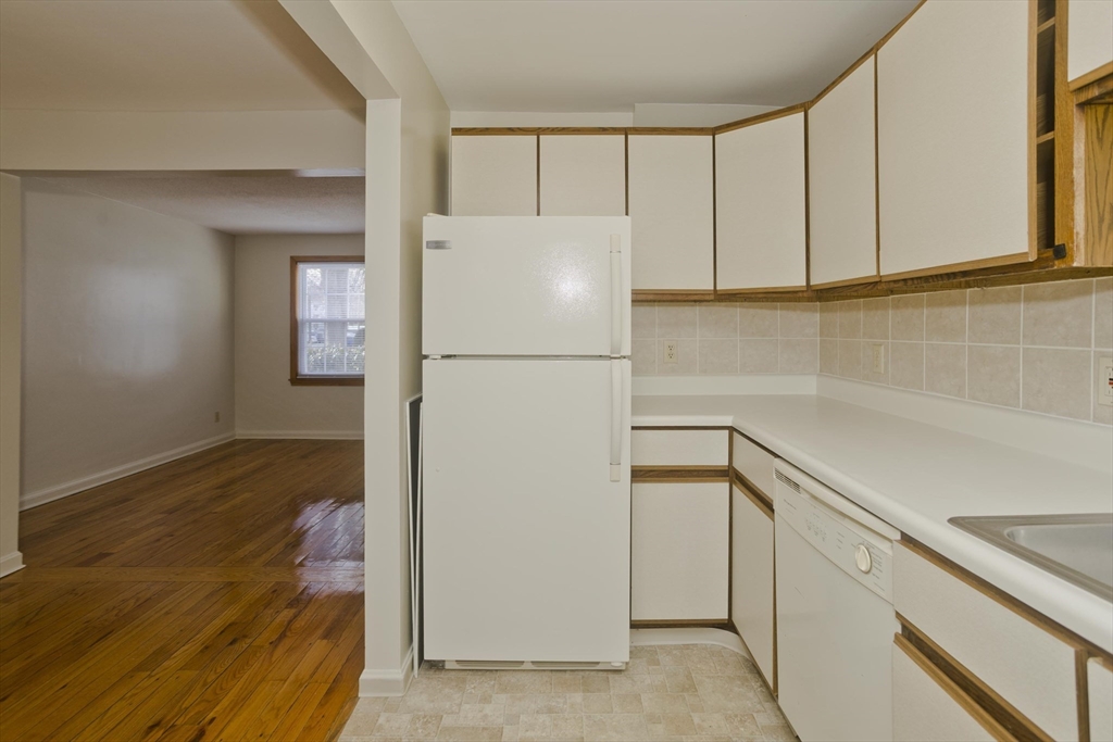 439 Cold Spring Avenue, Unit 439 West Springfield, MA 01089 - Photo 17 of 31 Gallery Image 17