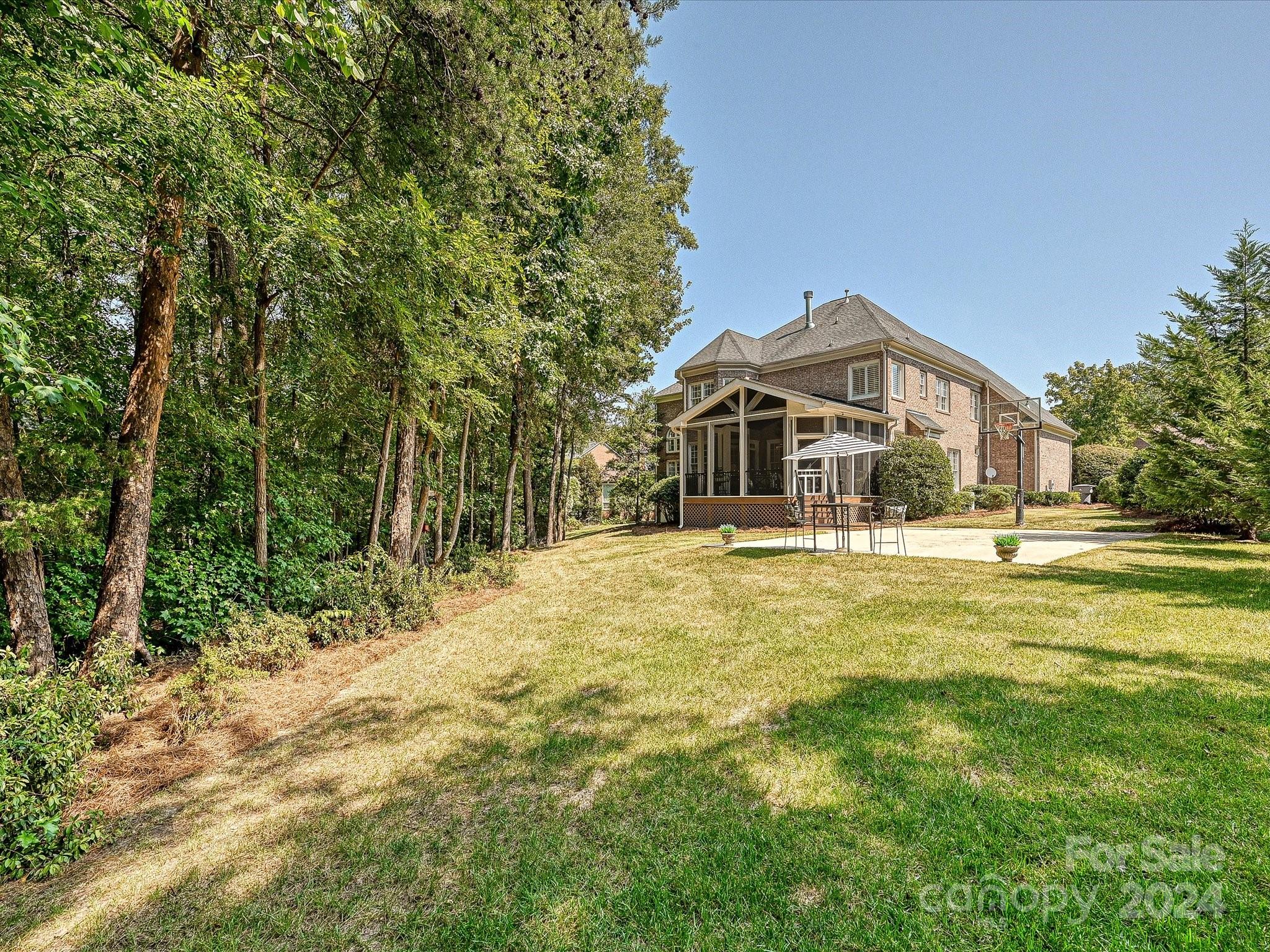 10309 Riesling Court Charlotte, NC 28277 - Photo 42 of 44 a front view of a house with a yard