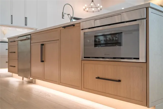 $2,724,999 | 1915 Tulip Drive, Sarasota, FL 34239