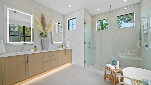 $2,724,999 | 1915 Tulip Drive, Sarasota, FL 34239