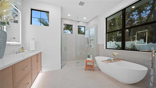 $2,724,999 | 1915 Tulip Drive, Sarasota, FL 34239