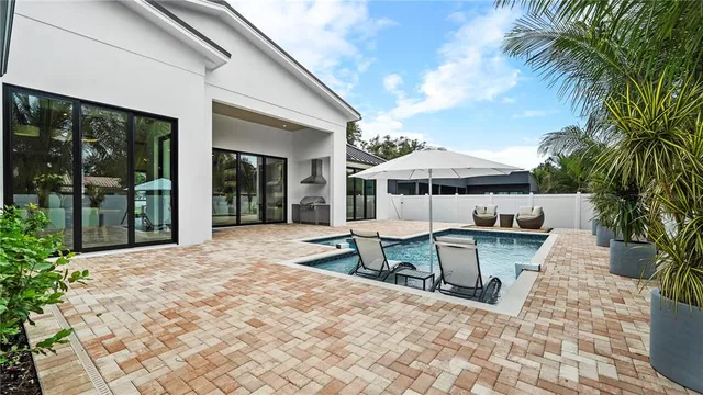 $2,724,999 | 1915 Tulip Drive, Sarasota, FL 34239