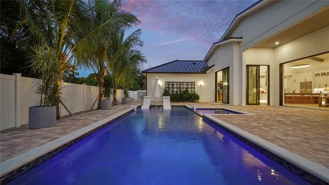$2,724,999 | 1915 Tulip Drive, Sarasota, FL 34239