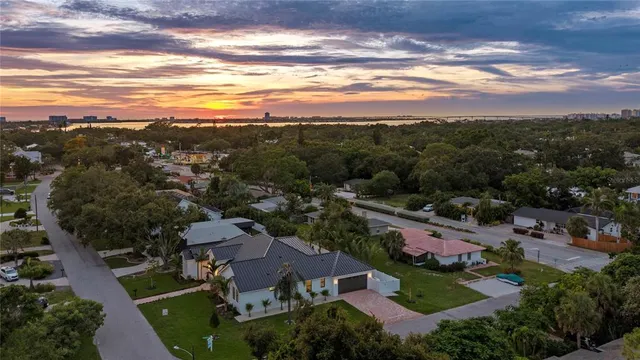 $2,724,999 | 1915 Tulip Drive, Sarasota, FL 34239