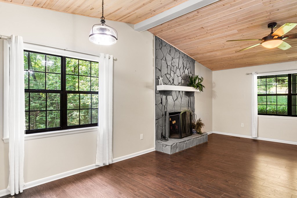44 Robin Road Murphy, NC 28906 - Photo 17 of 37 Gallery Image 17