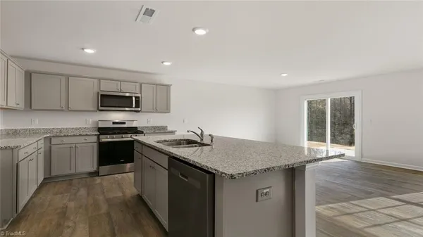 $292,490 | 118 Sugar Pne Street, Thomasville, NC 27360