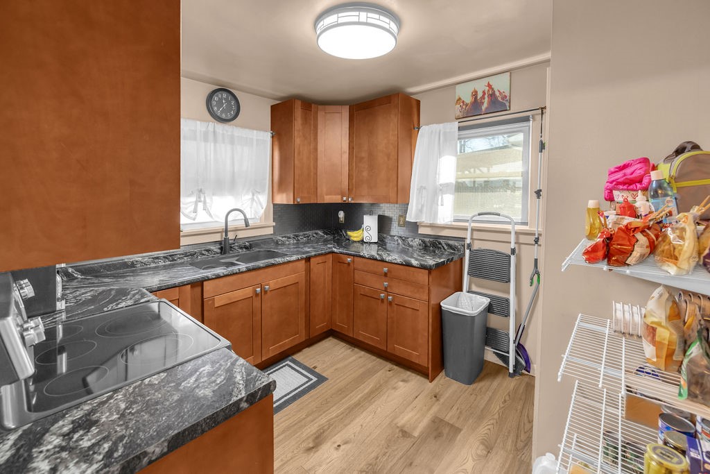 558 North Hillcrest Boulevard Decatur, IL 62522 - Photo 13 of 29 Gallery Image 13