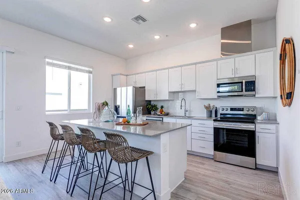 $2,095 | 3232 North 20th Street, Unit 119, Phoenix, AZ 85016