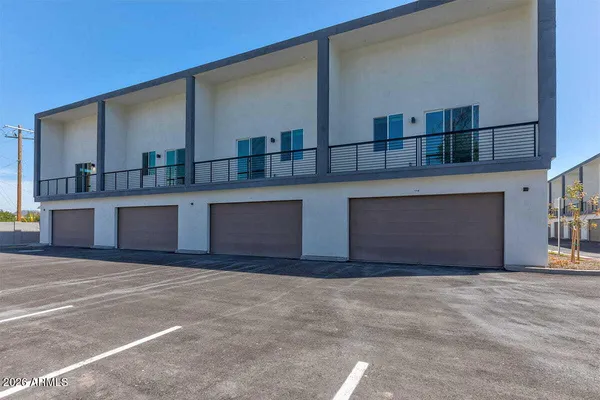 $2,095 | 3232 North 20th Street, Unit 119, Phoenix, AZ 85016