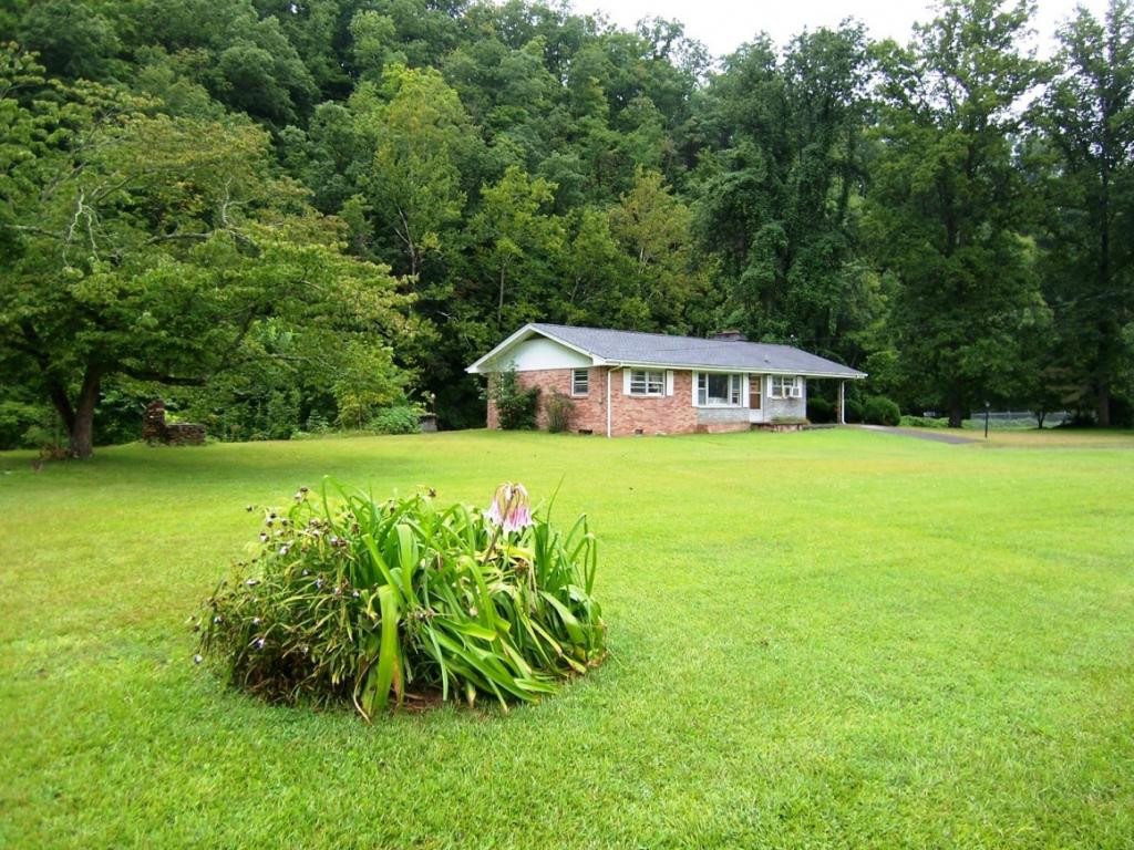 130 Journey's End Road Elizabethton, TN 37643 - Photo 1 of 26 Photo 1