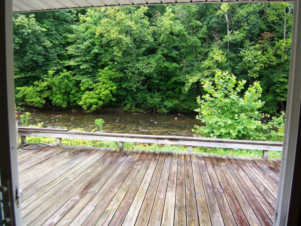 130 Journey's End Road Elizabethton, TN 37643 - Photo 13 of 26 sliding glass door to river