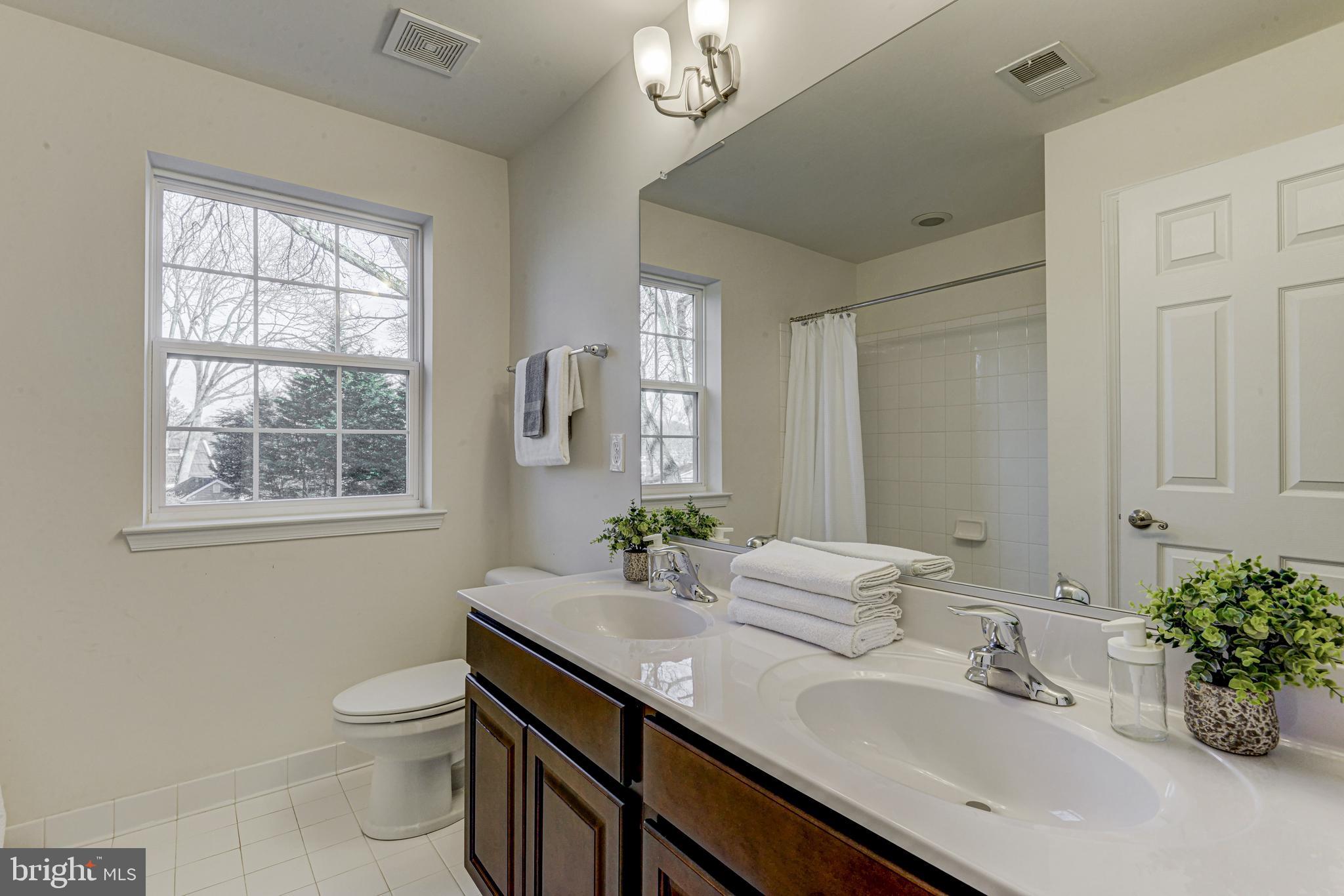 174 Copper Road Severna Park, MD 21146 - Photo 30 of 42 Hall bath with dbl-vanity and large linen