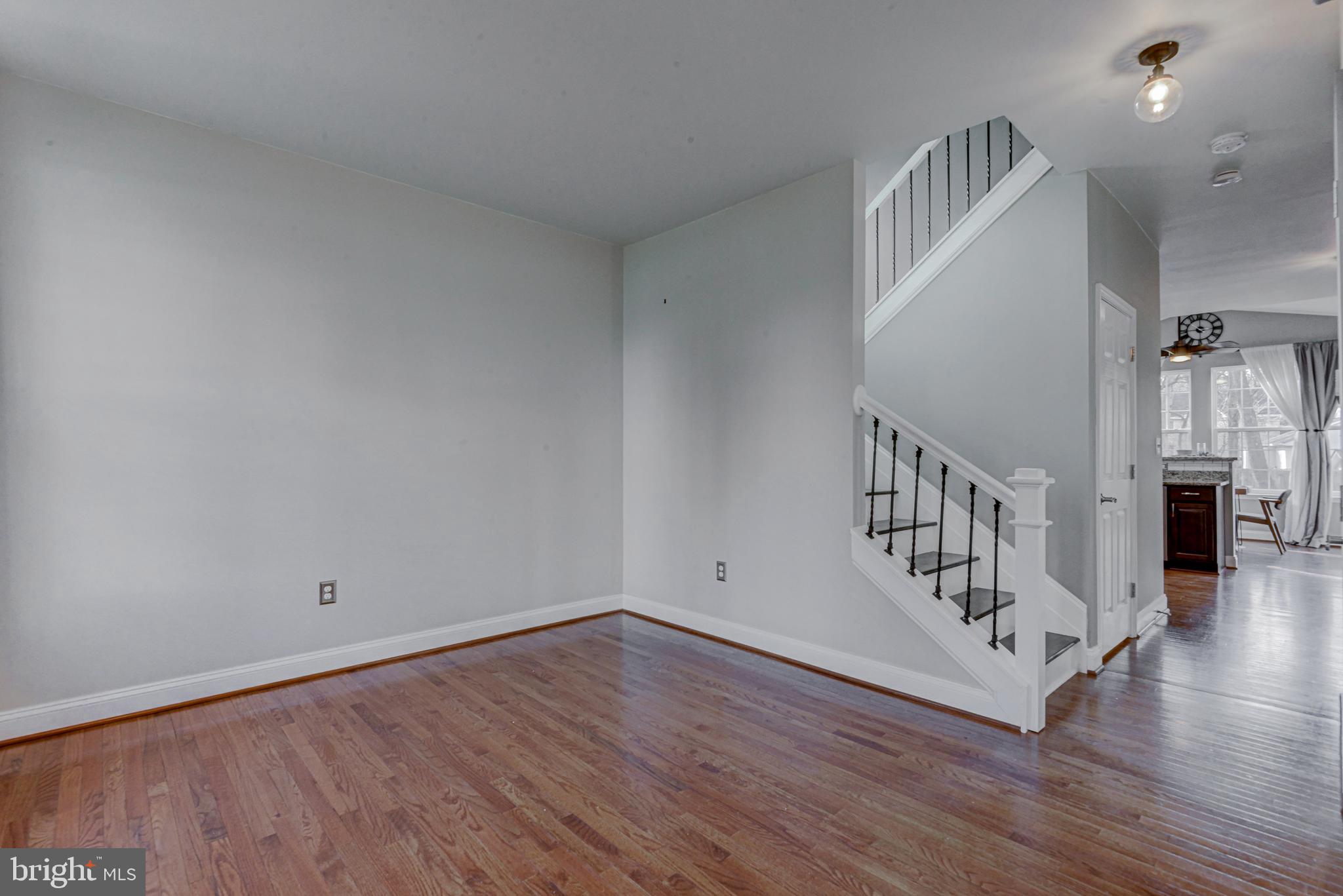 174 Copper Road Severna Park, MD 21146 - Photo 4 of 42 Beautiful staircase