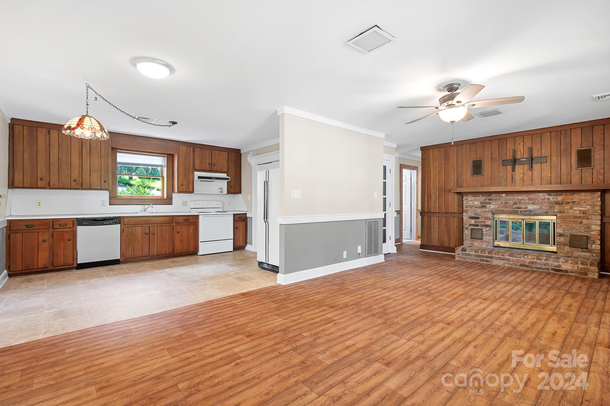 195 Paradise Peninsula Road Mooresville, NC 28117 - Photo 12 of 42
