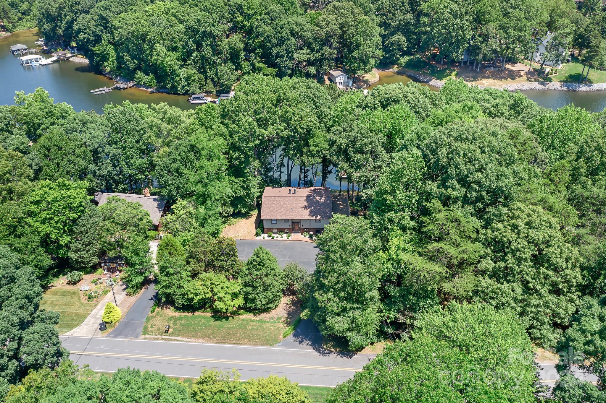195 Paradise Peninsula Road Mooresville, NC 28117 - Photo 17 of 42