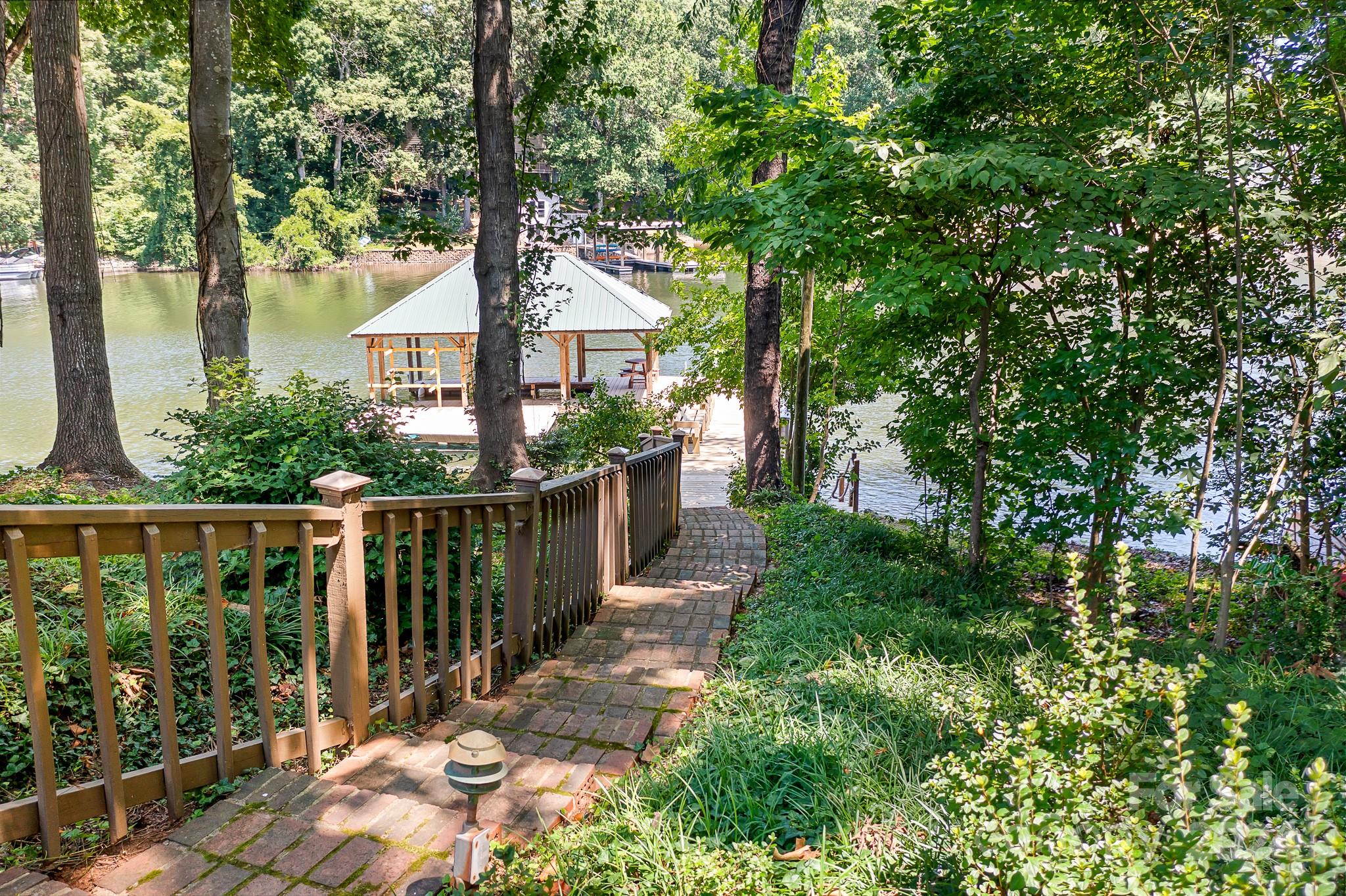 195 Paradise Peninsula Road Mooresville, NC 28117 - Photo 36 of 42
