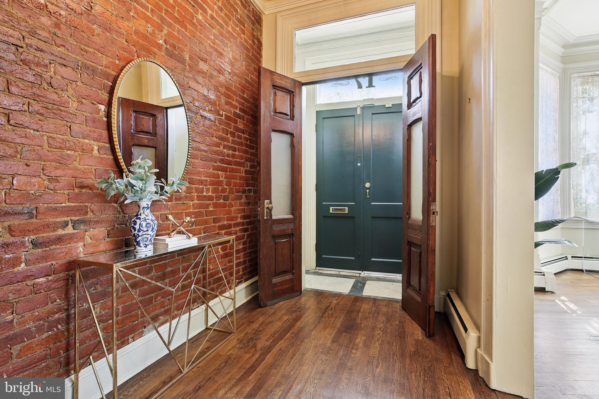 17 Logan Circle Northwest Washington, DC 20005 - Photo 3 of 56 Foyer