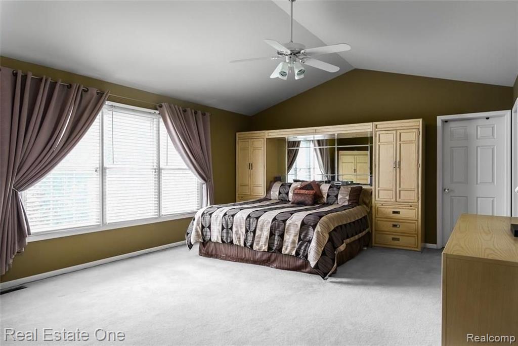 3990 Kaeleaf Road Lake Orion, MI 48360 - Photo 13 of 26
