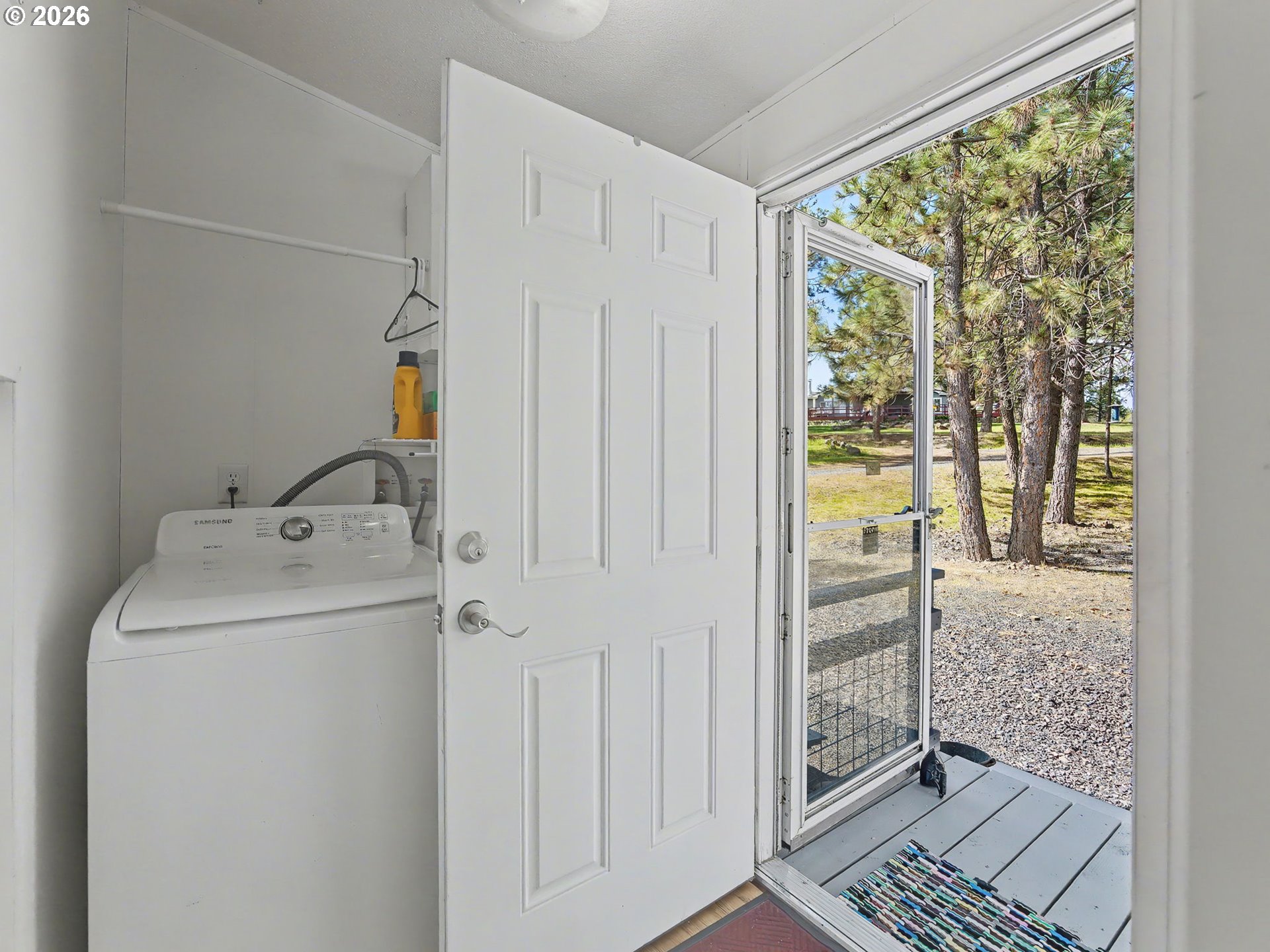 222 South Oak Road Tygh Valley, OR 97063 - Photo 16 of 48