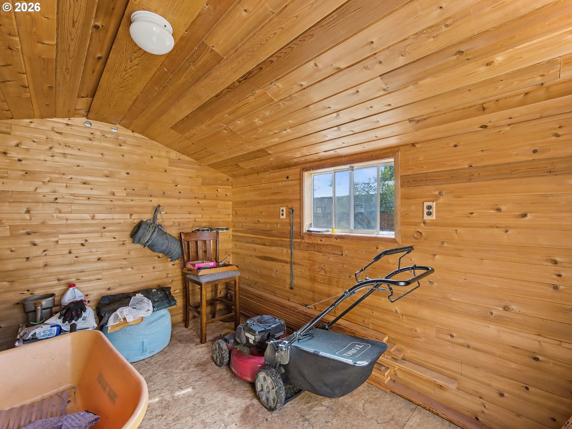 222 South Oak Road Tygh Valley, OR 97063 - Photo 36 of 48