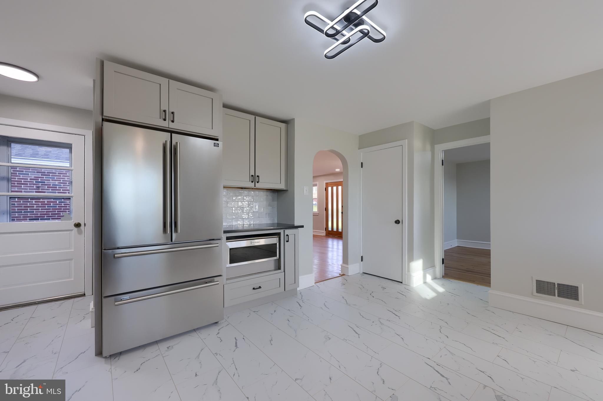 124 Millersville Road Lancaster, PA 17603 - Photo 10 of 32