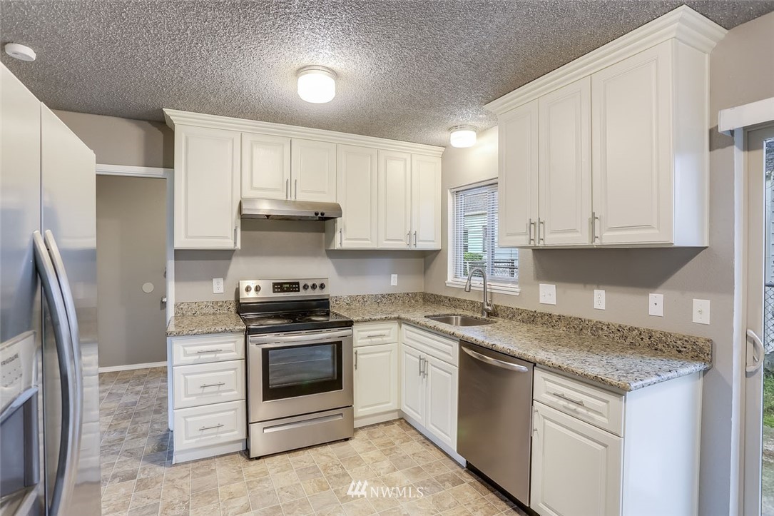 310 R Street Southeast Auburn, WA 98002 - Photo 11 of 23 Gallery Image 11