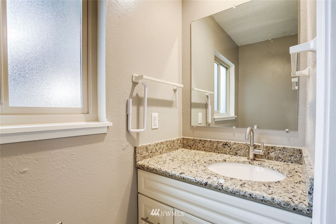 310 R Street Southeast Auburn, WA 98002 - Photo 16 of 23 Gallery Image 16
