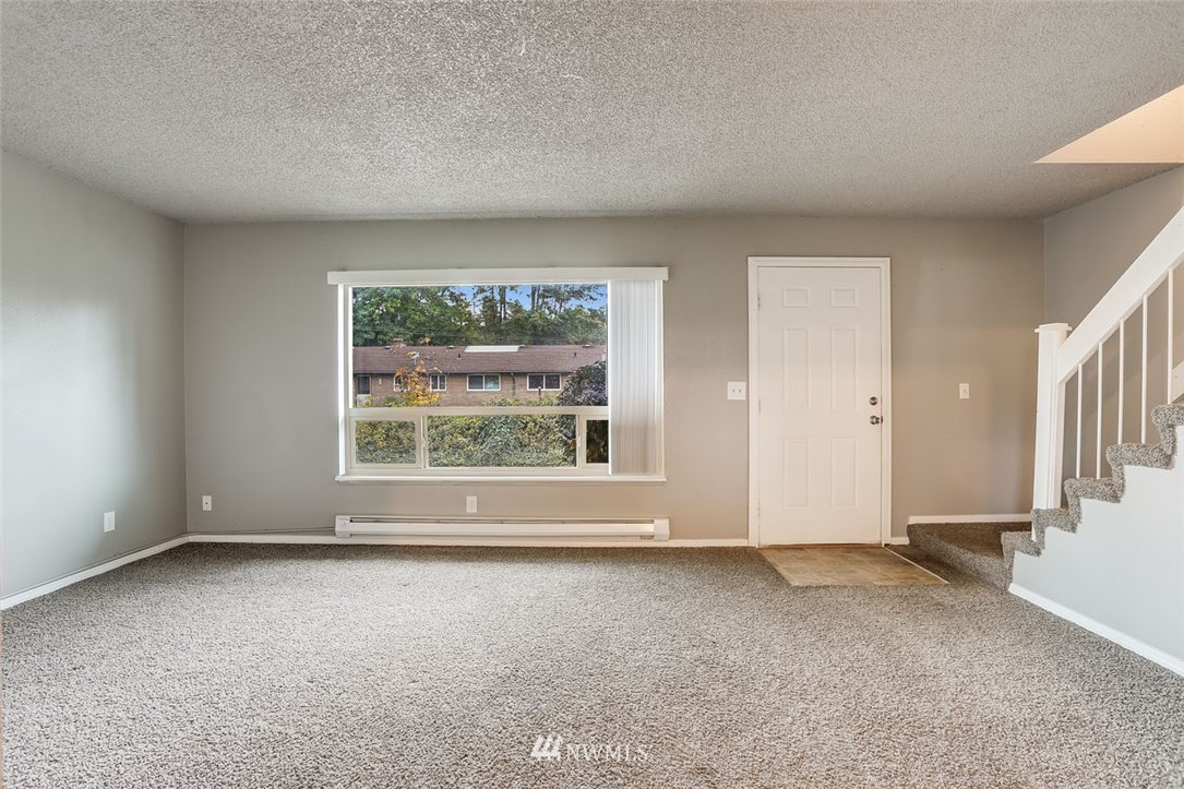 310 R Street Southeast Auburn, WA 98002 - Photo 8 of 23 Gallery Image 8