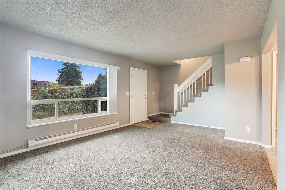 310 R Street Southeast Auburn, WA 98002 - Photo 9 of 23 Gallery Image 9