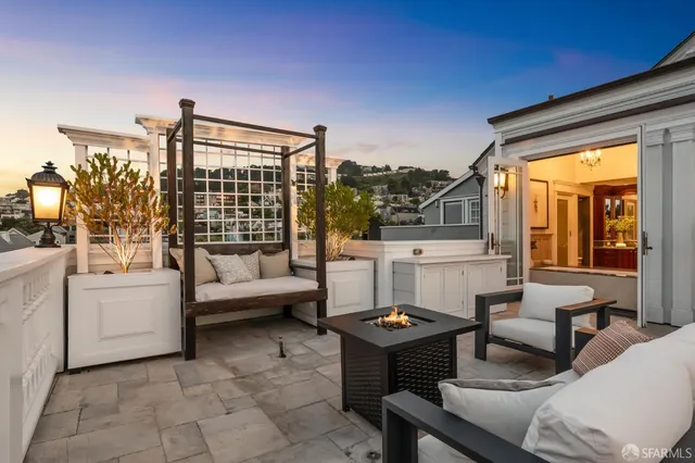 $6,995,000 | 729 Douglass Street, San Francisco, CA 94114