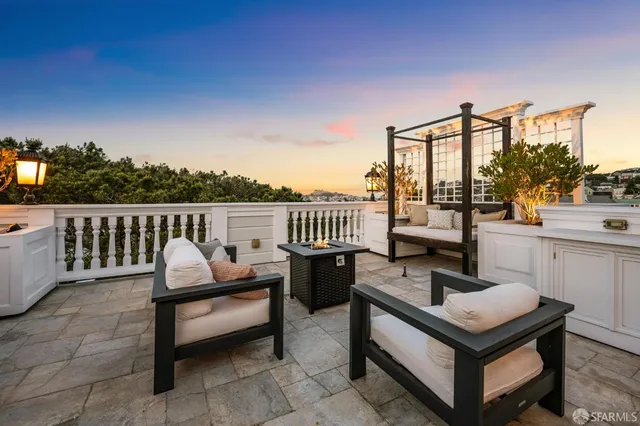 $6,995,000 | 729 Douglass Street, San Francisco, CA 94114