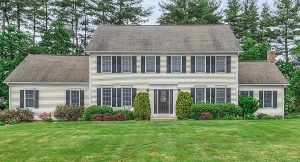 5 Hawthorne Road Shrewsbury, MA 01545 - Photo 1 of 40 Gallery Image 1