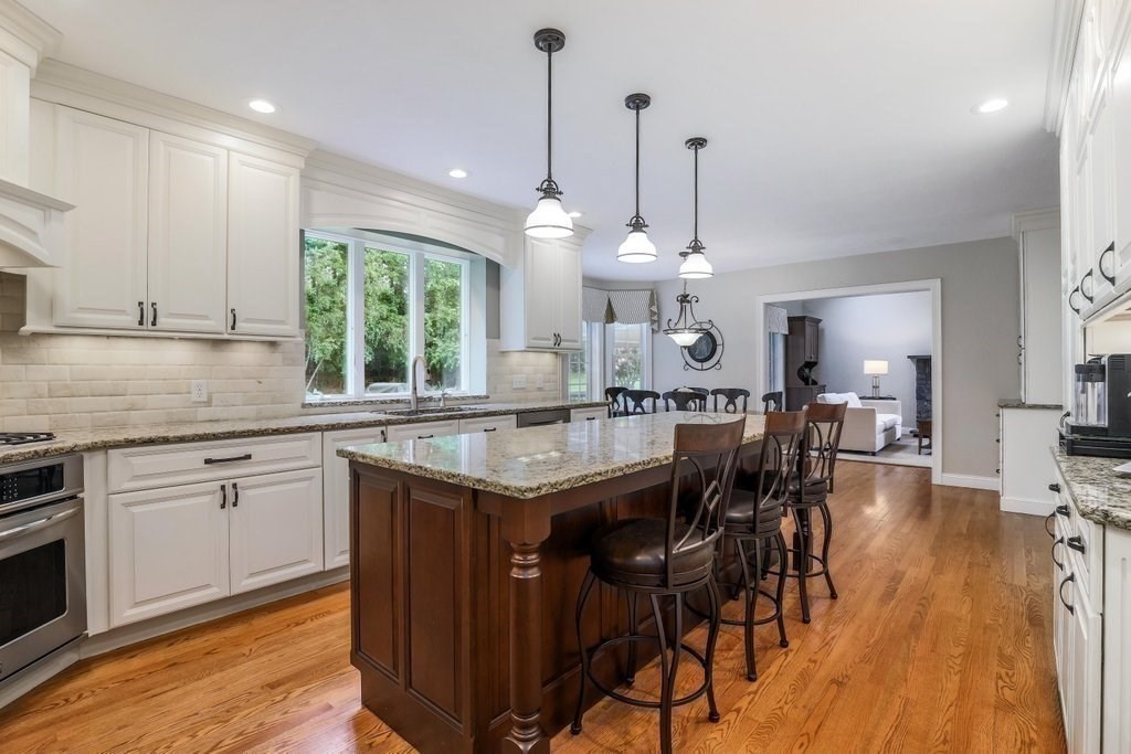 5 Hawthorne Road Shrewsbury, MA 01545 - Photo 5 of 40 Gallery Image 5
