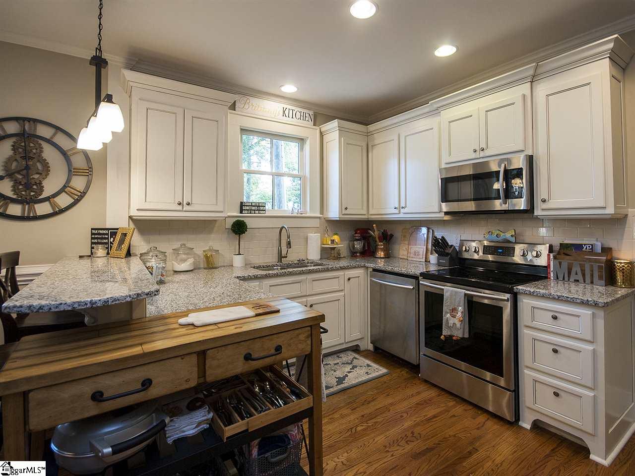 205 West Faris Road Greenville, SC 29605 - Photo 11 of 36 Gallery Image 11