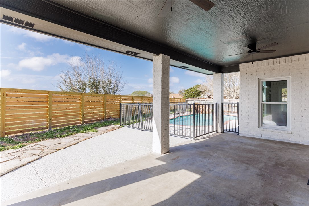 6402 Avignon Street Corpus Christi, TX 78414 - Photo 26 of 36