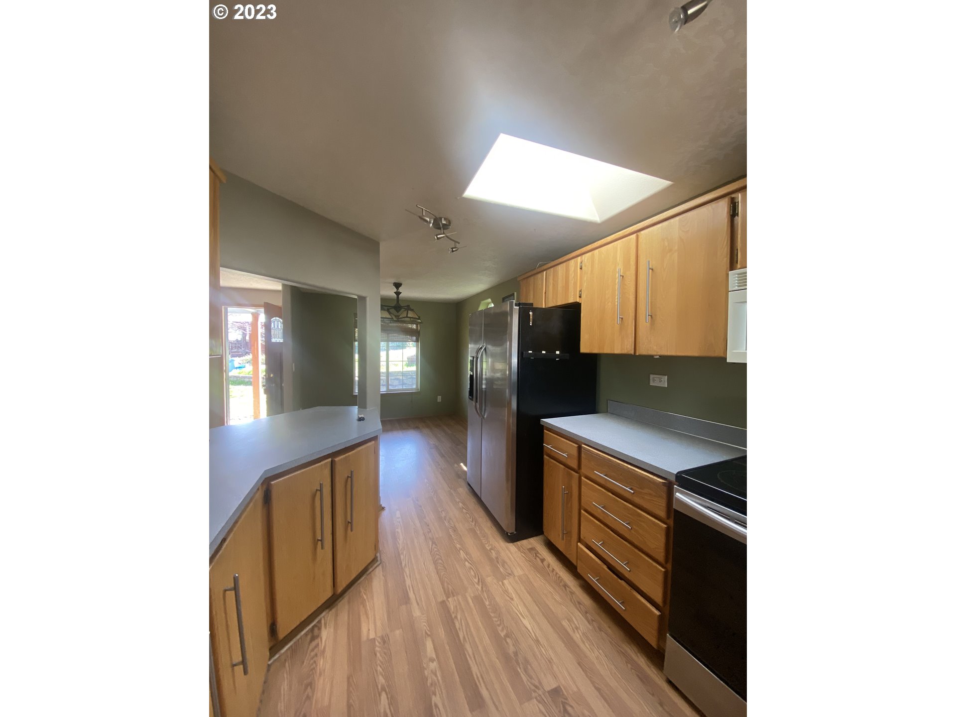 304 Center Street Mosier, OR 97040 - Photo 11 of 25 Gallery Image 11
