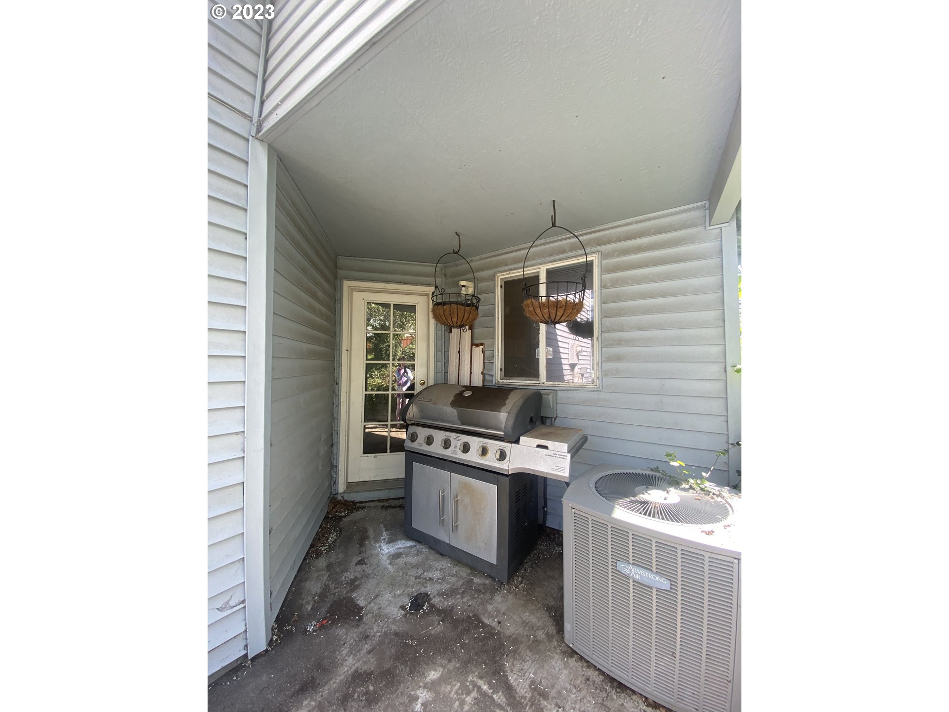 304 Center Street Mosier, OR 97040 - Photo 3 of 25 Gallery Image 3