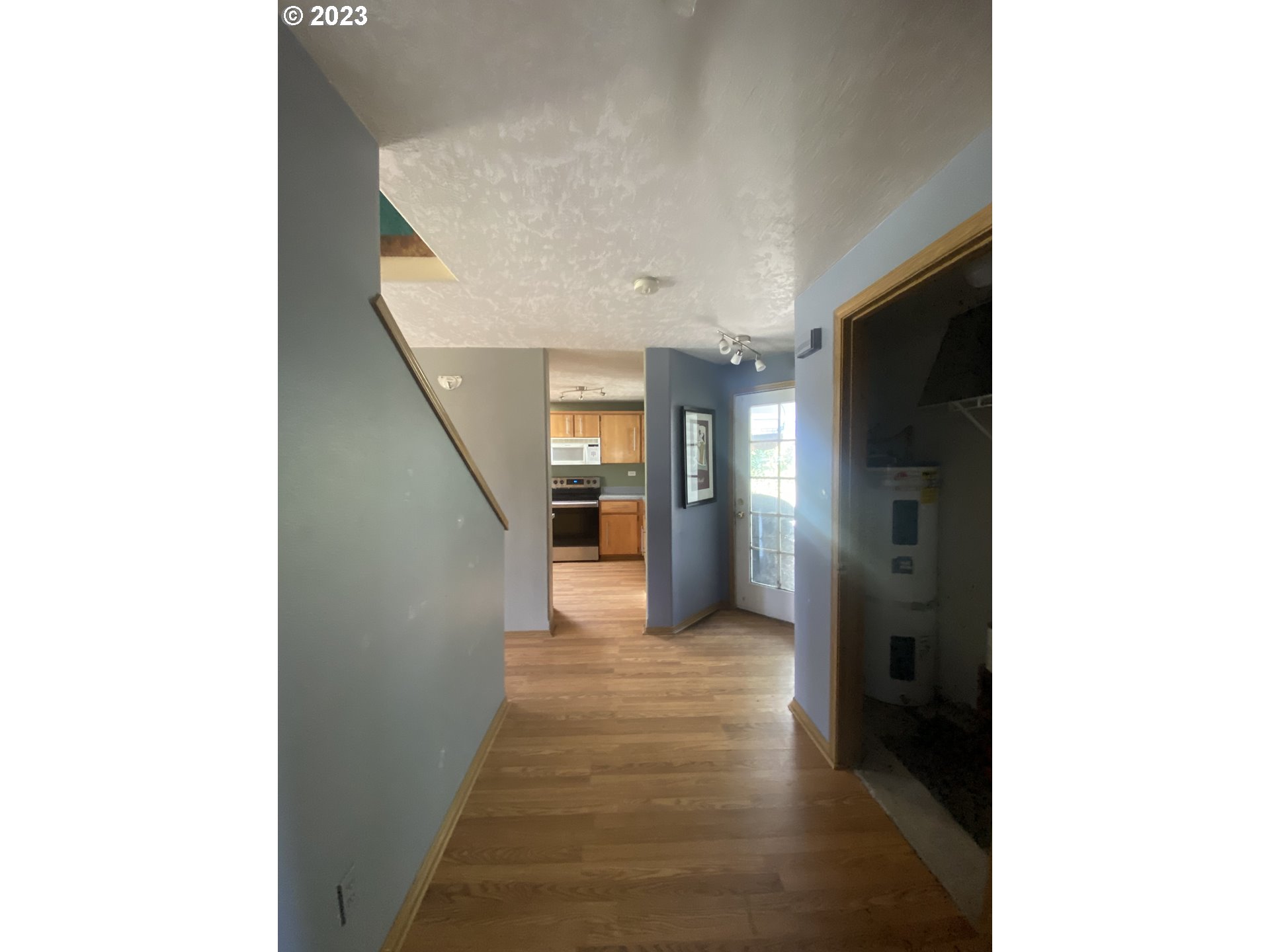 304 Center Street Mosier, OR 97040 - Photo 7 of 25 Gallery Image 7
