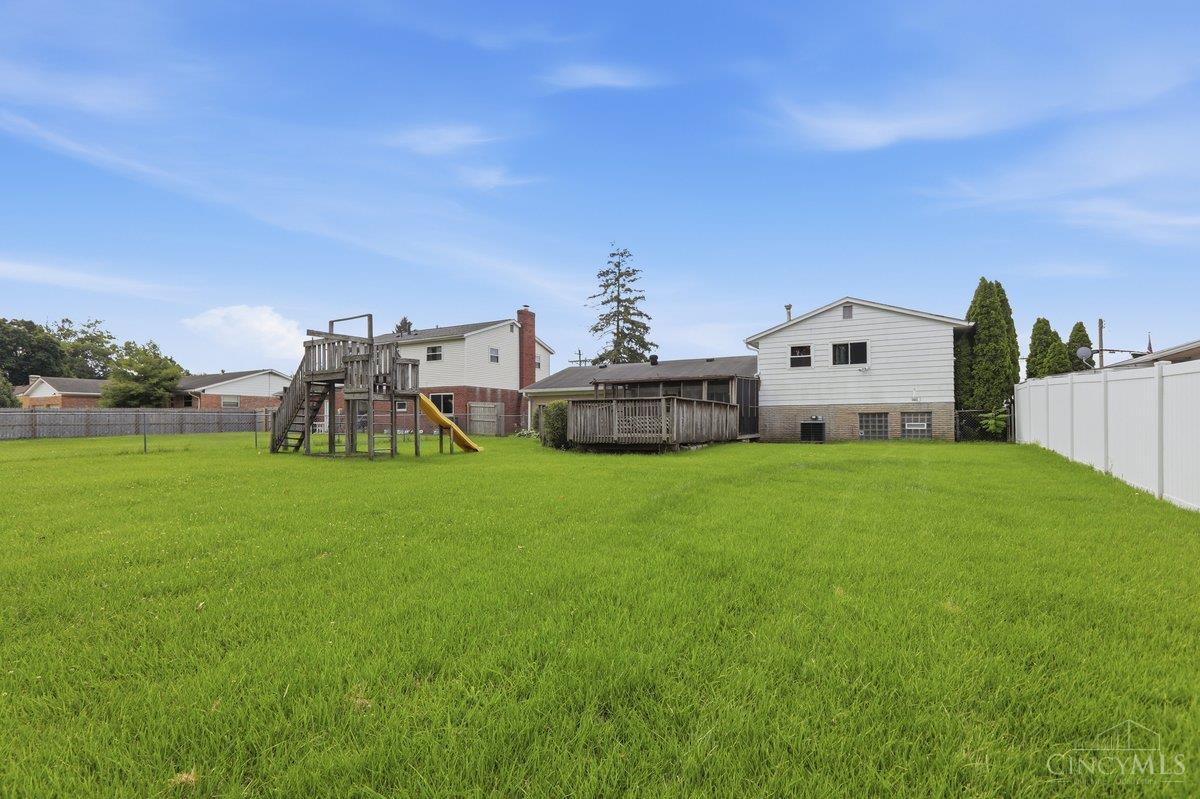 5110 Foley Road Cincinnati, OH 45238 - Photo 2 of 34