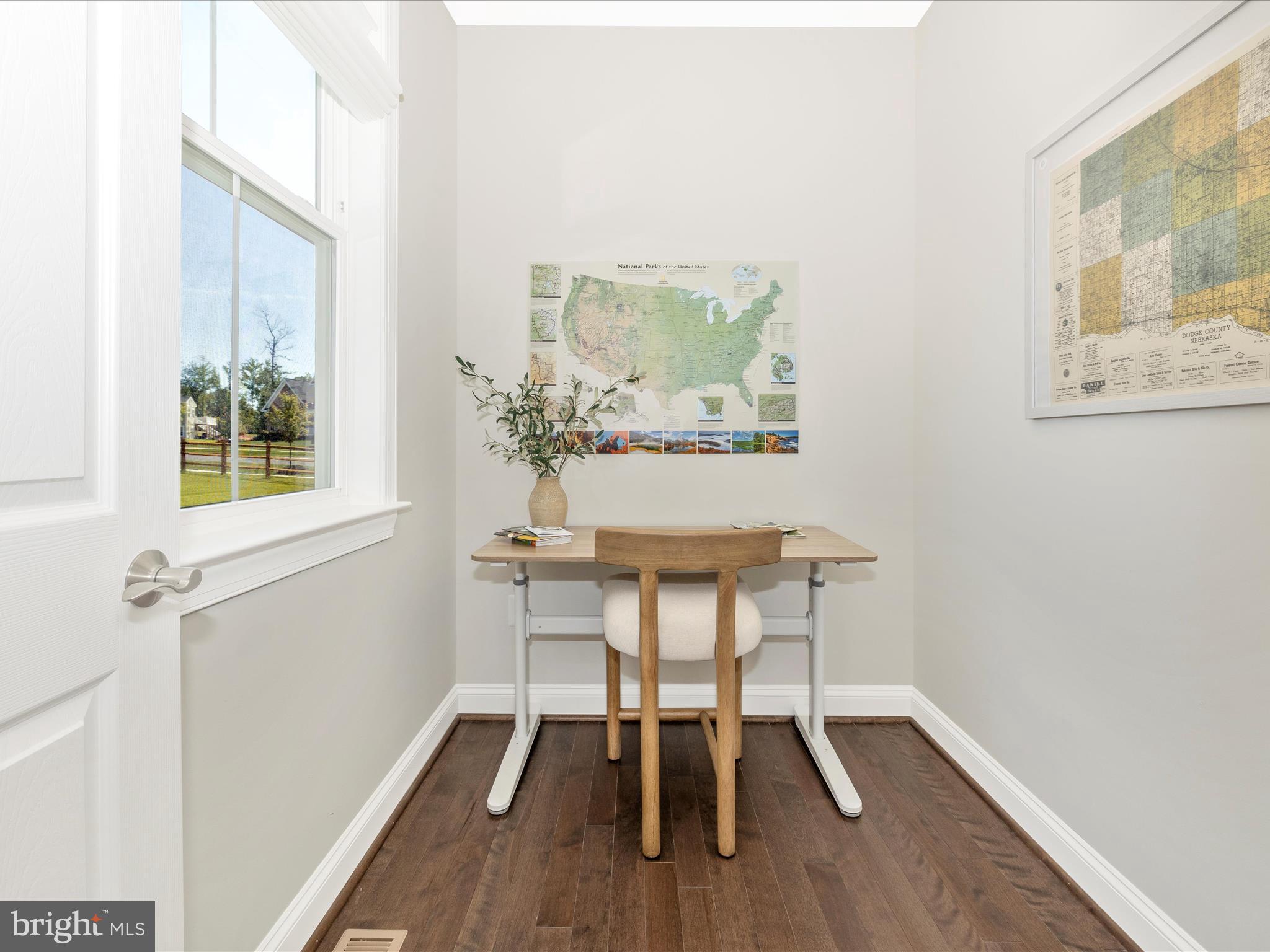 18407 Jerusalem Church Road Poolesville, MD 20837 - Photo 25 of 68 Office