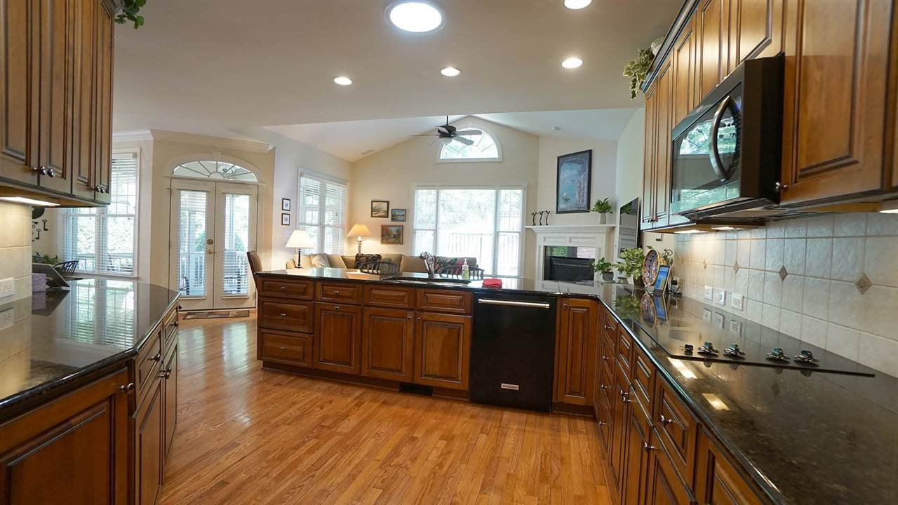 1844 Torrington Street Raleigh, NC 27615 - Photo 3 of 30 Kitchen