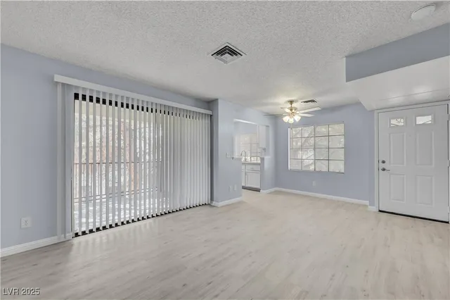 $1,295 | 4730 Nara Vista Way, Unit 202, Las Vegas, NV 89103