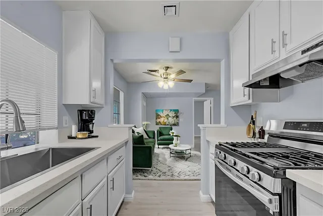 $1,295 | 4730 Nara Vista Way, Unit 202, Las Vegas, NV 89103