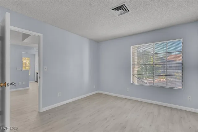 $1,295 | 4730 Nara Vista Way, Unit 202, Las Vegas, NV 89103