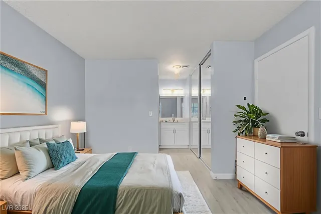 $1,295 | 4730 Nara Vista Way, Unit 202, Las Vegas, NV 89103