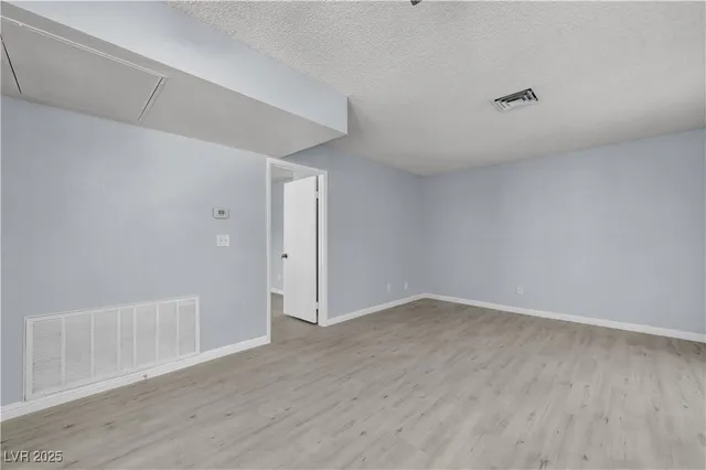 $1,295 | 4730 Nara Vista Way, Unit 202, Las Vegas, NV 89103