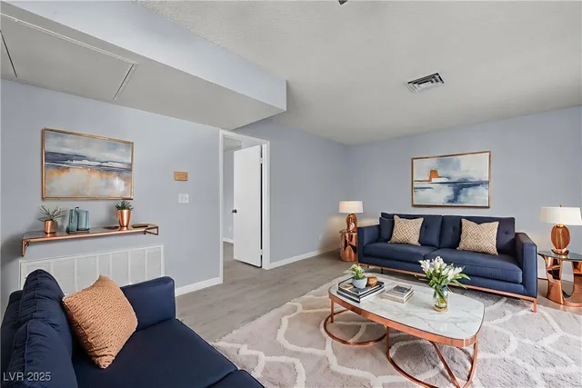 $1,295 | 4730 Nara Vista Way, Unit 202, Las Vegas, NV 89103