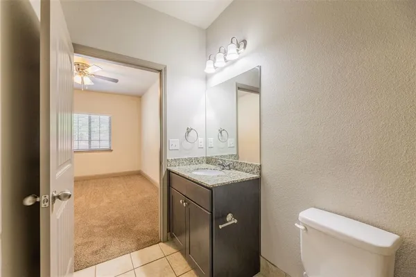 $1,400 | 512 East Akard Street, Unit 200, Weatherford, TX 76086