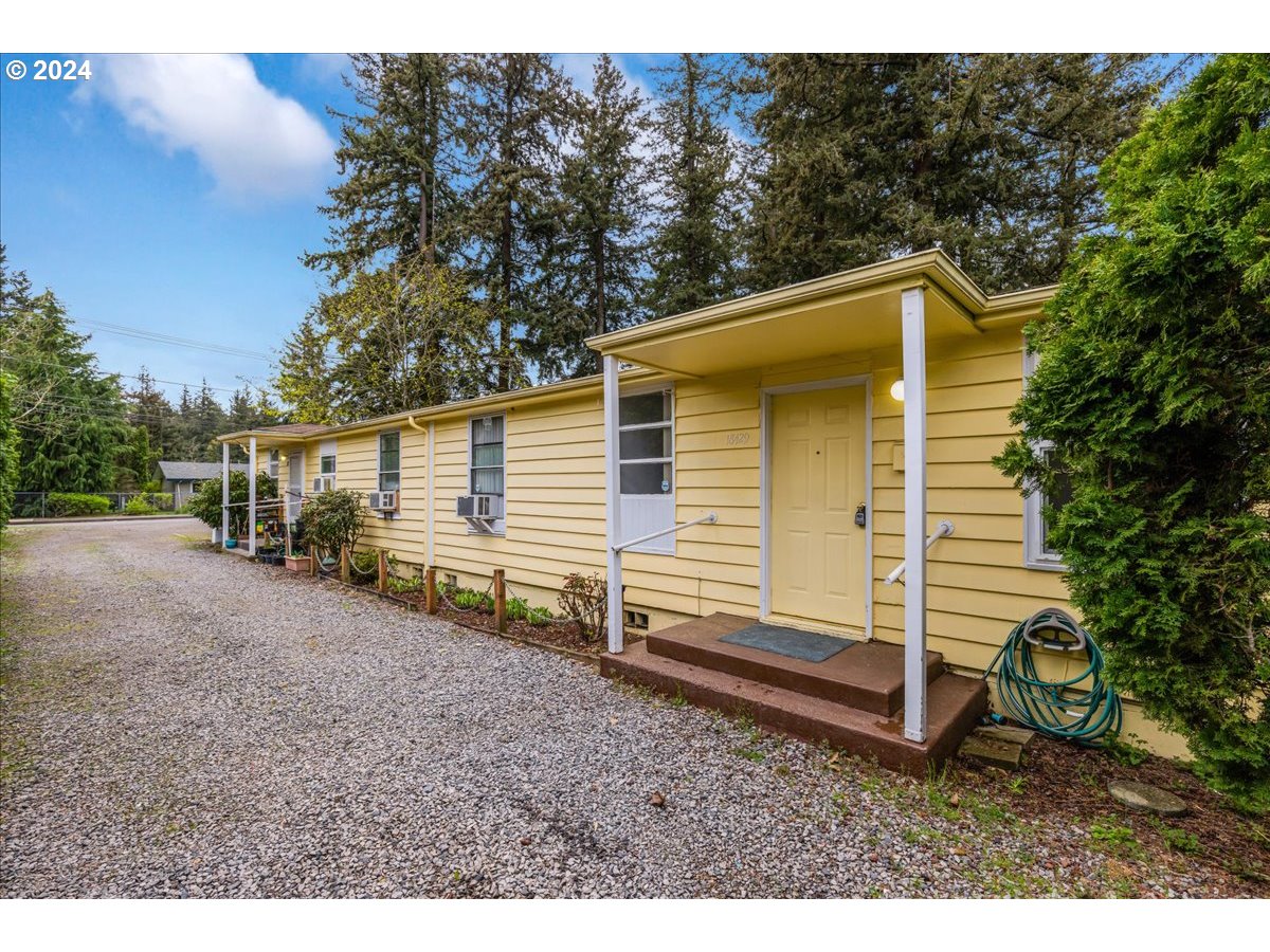 18427 Southeast Yamhill St  