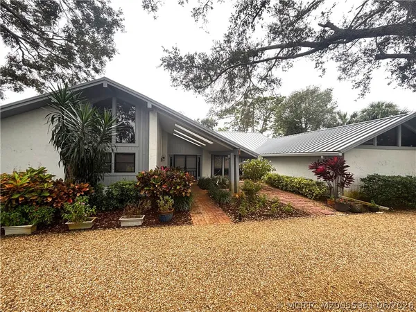 $705,000 | 5220 Southeast Burning Tree Circle, Stuart, FL 34997